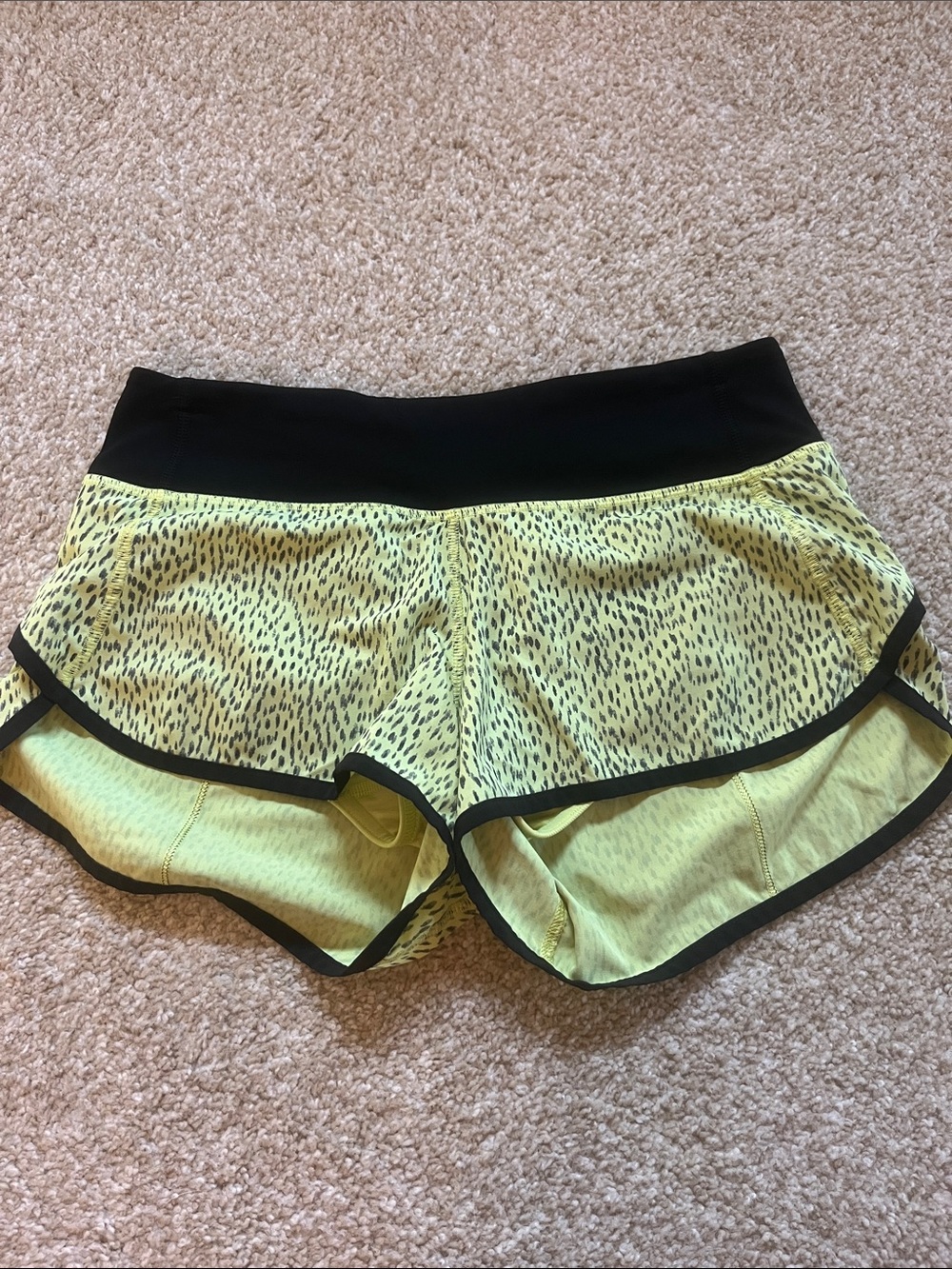 Lululemon speed up shorts, 2.5” inseam